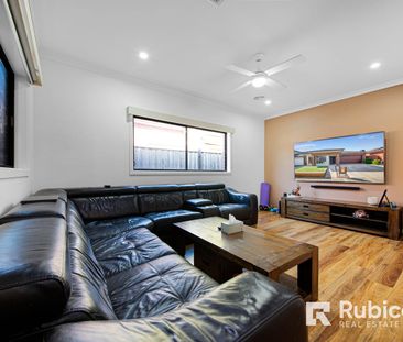 MODERN FAMILY HOME | SOLAR | REFRIGERATED COOLING | GREAT LOCATION - Photo 1