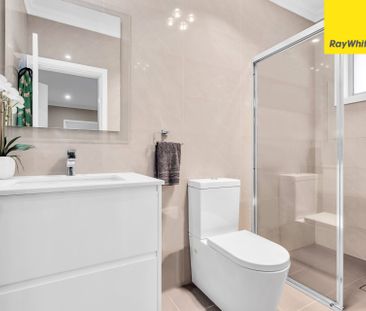 A modern home in a blue-chip neighborhood - Photo 3