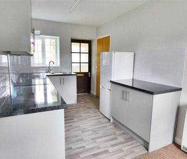 2 bedroom detached house to rent - Photo 1