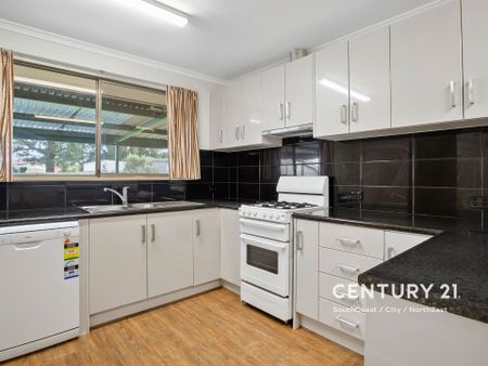 Super Neat Home in a Quiet Court - Photo 2