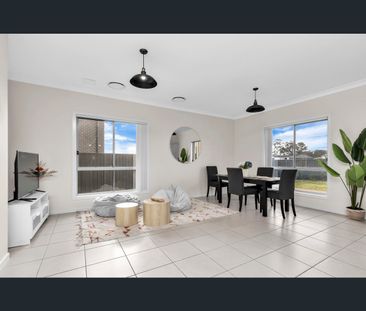 7 Pleasance Street, Box Hill, NSW 2765 - Photo 2