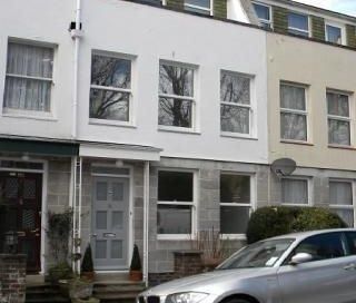 4 bedroom terraced house to rent - Photo 1