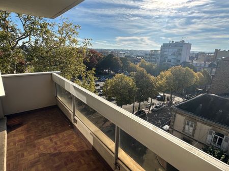 Location Appartement 5 pièces 122m² LIMOGES 87000 - Photo 2