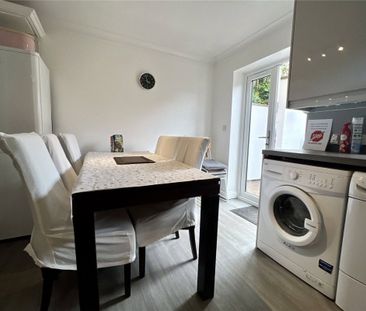 Queens Road, Bournemouth, Dorset, BH2 - Photo 2