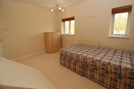 3 bedroom terraced house to rent - Photo 5
