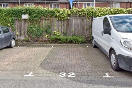 Rylands Drive, Warrington, WA2 7DB - Photo 5