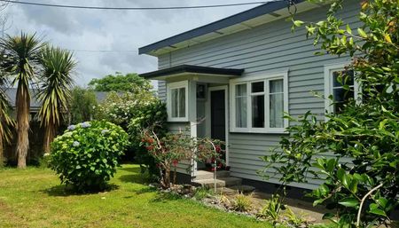 Garden lovers paradise - Photo 2