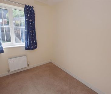 4 bed town house to rent in Chervil Close, Newcastle - Photo 5
