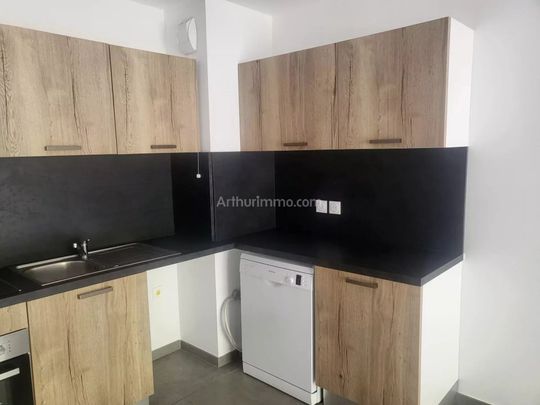 Location Appartement 2 pièces 54 m2 à Saint-Raphaël - Photo 1
