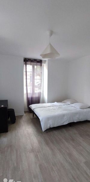 REDON centre-ville - REF G408 - appartement de type 2 meublé d'une surface de 51 m² situé en re... - Photo 1