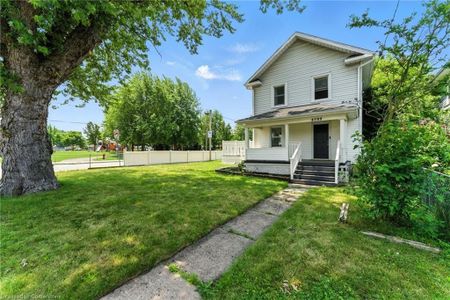 For Lease - 4599 Fourth Avenue, Niagara Falls, Ontario - Photo 2