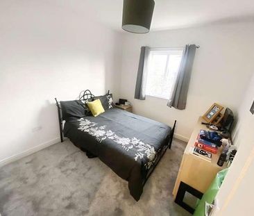 Longacres, Bridgend, CF31 - Photo 2