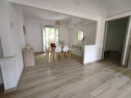 Location Appartement 3 pièces 86 m2 à Manosque - Photo 3