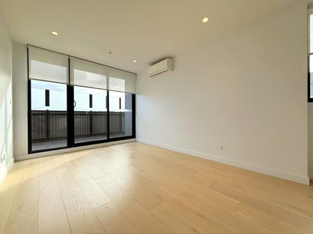 Preston's Best at Your Doorstep - Brilliant Location, Stylish Space&mldr; - Photo 2