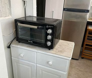 Modern 1 bedroom Flat in Tranquil Greenhithe - Photo 6