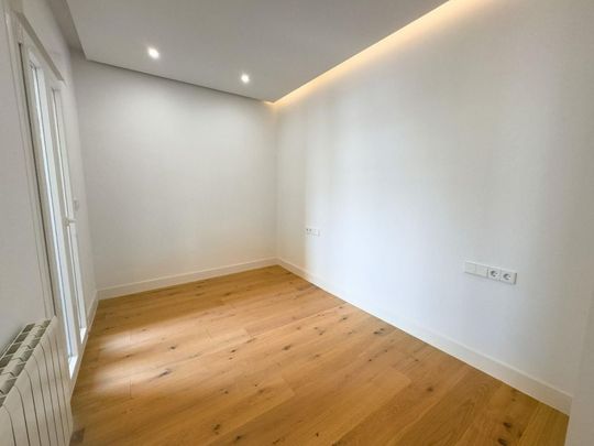 3 room luxury Apartment for rent in Madrid, Spain - Photo 1