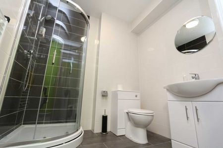 3 Bed - Kings Court 14 New Development Fully Furnished Student Acc... - Photo 5