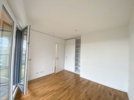 Gemütliche 2-Zimmer Wohnung mit Loggia und EBK! - Photo 3