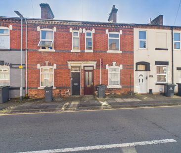 3 bedroom terraced house to rent - Photo 6