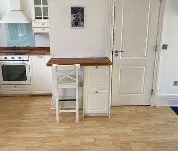 Studio Flat, Melliss Avenue, TW9 - Photo 2