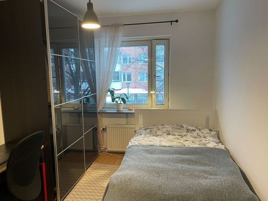 Centralvägen, Upplands Väsby - Foto 1