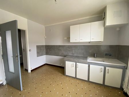 Location Appartement 3 pièces 70m² USSEL 19200 - Photo 4