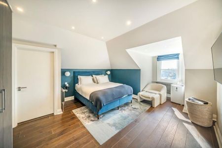 4 bedroom flat to rent - Photo 3