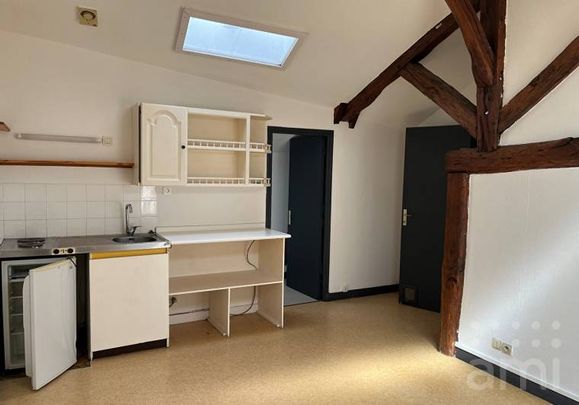 TYPE II CENTRE VILLE - CHAUVIGNY - Photo 1