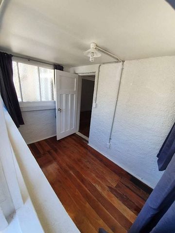 Comfortable 2BR Unit in Double Grammar Zone - Photo 2