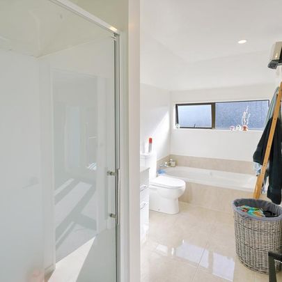 8/27 Darvel Street - Photo 1