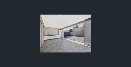 Spacious Family Home Perfect for Entertaining! - Photo 2