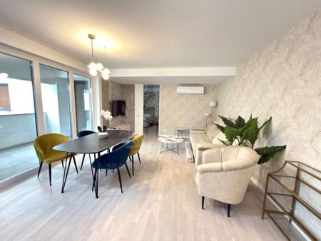 Apartament 3 camere, prima închiriere, ultracentral/ - Photo 2