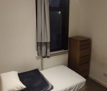 Room in a Shared House, Elbury Drive, E16 - Photo 1