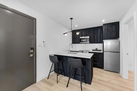 658 Somerset Street West — 1 Bedroom - Photo 5