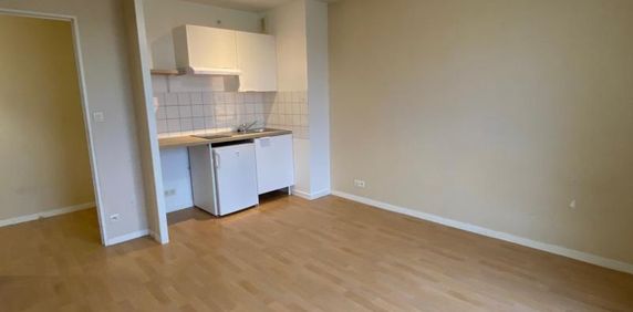 Location Appartement 2 pièces 34m² CHATEAUBRIANT 44110 - Photo 2