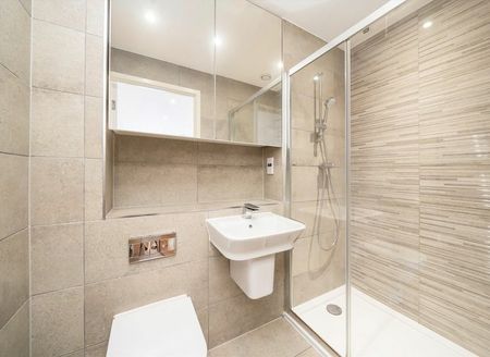 Baltic Avenue - Photo 2