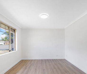 16 Daley Close, Atwell WA 6164 - Photo 6