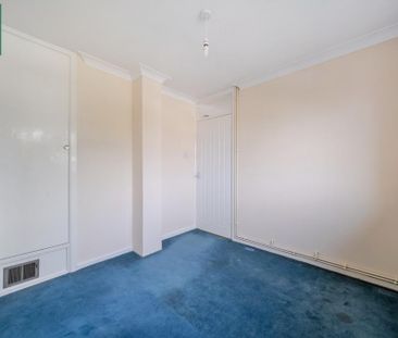 2 bedroom end of terrace house to rent - Photo 5