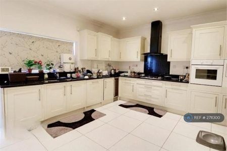 3 bedroom bungalow to rent - Photo 2