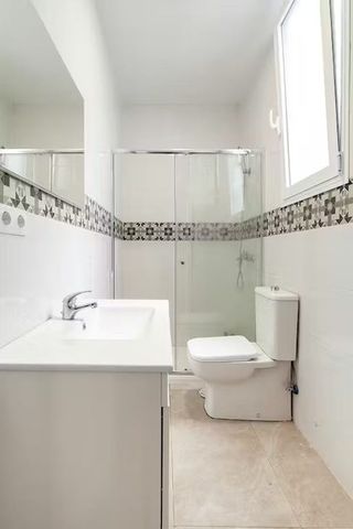 Calle Bustos Tavera, Sevilla, Andalusia 41003 - Photo 5