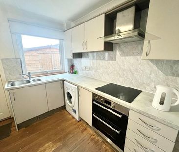 Kirktonholme Road, East Kilbride - Photo 1