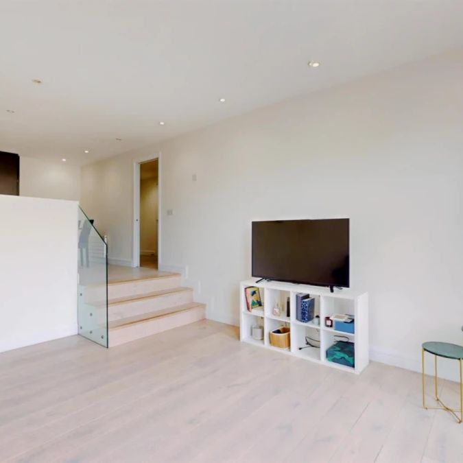 2 Bed 2 Bath, Flat 27 Matiere Place, 35-37 - Photo 1