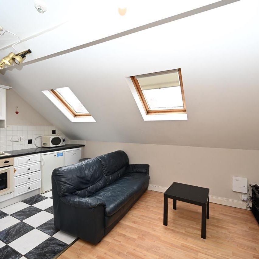 16c Meadowbank Street, Belfast, BT9 7FG - Photo 1