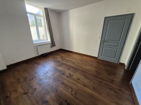 Location Appartement 2 pièces 70m² CAMBRAI 59400 - Photo 3