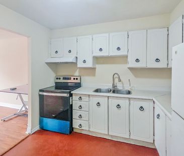 For Lease - 5130A Dundas Street Unit# 2nd Flr, Toronto, Ontario - Photo 6