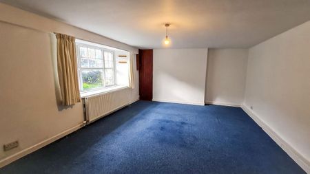 2 bedroom maisonette to rent - Photo 2