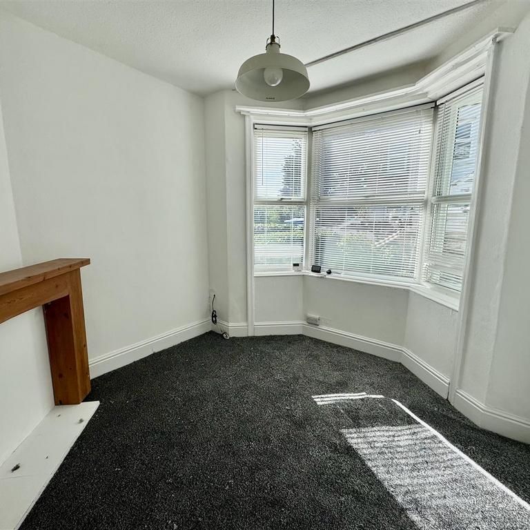 2 bedroom semi-detached house to rent - Photo 1