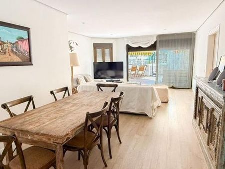 3 bedroom luxury Apartment for rent in Marbella Del Este, Spain - Photo 2