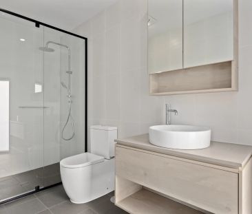 Penthouse Living with Stunning 270° Views Over Grange Golf Course, ... - Photo 6