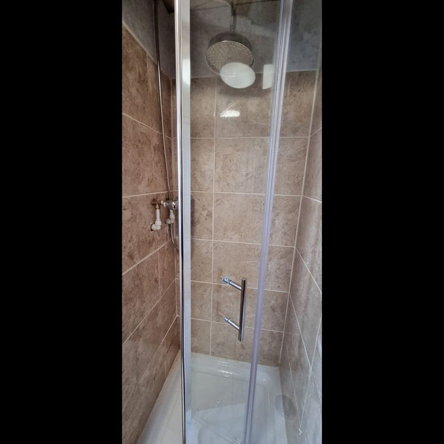 Room in a Shared Flat, Wester Common Drive, G22 - Photo 1